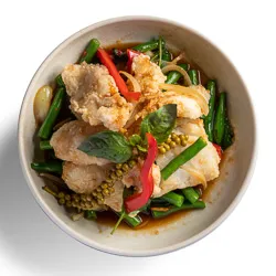 Wild Ginger Fish - Stir-fried with deep-fried rockling fish fillet, green pepper corn, onion, capsicum, green beans, garlic, chilli, and Thai sweet basil - Narai Thai Balwyn Food Image